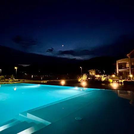 Lägenhet Luna At Dorato, Luxury *